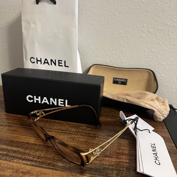 Eyeglasses - Picture 1 of 3